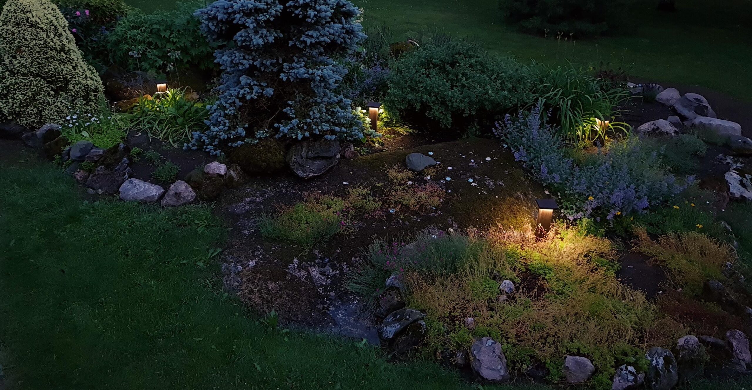 rock garden lighting alpinaariumi kiviktaimla valgustus