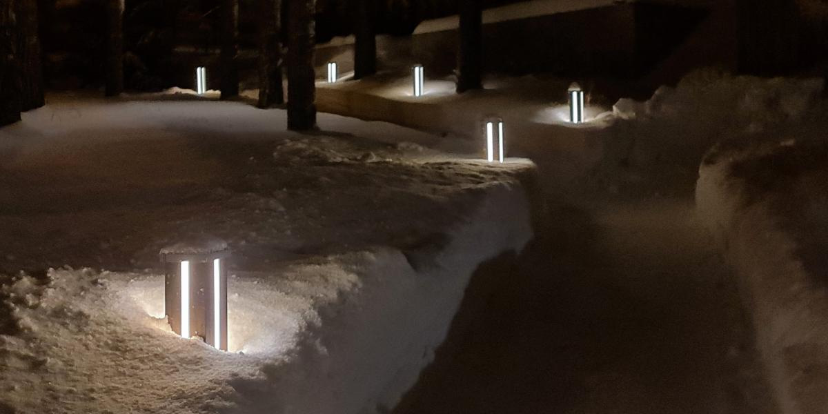 garden bollard lights in wintertime